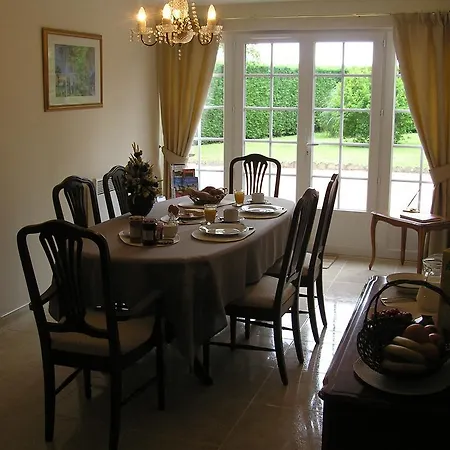 Le Renard D'hotes Vezieres